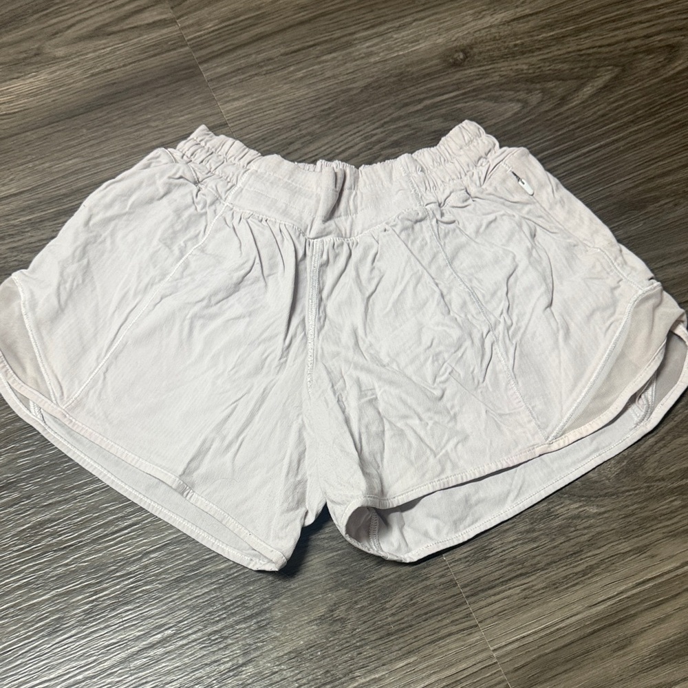 Lululemon Athletica Women's Athletic Shorts in Light Gray